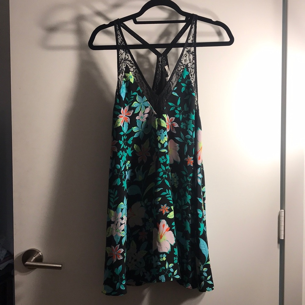 Lovers + Friends floral shift dress, size XS.
